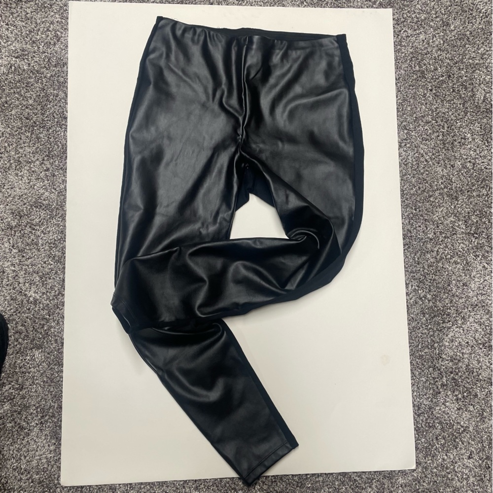 Worthington faux leather pant with spandex in back.